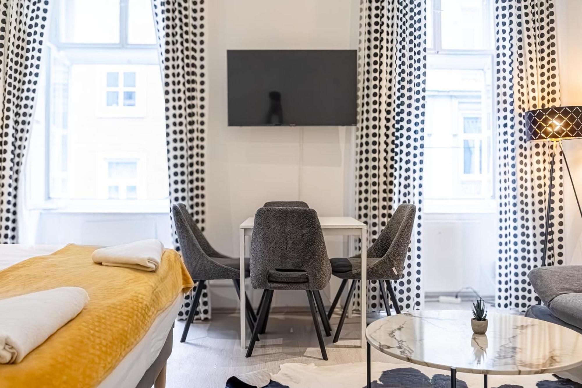 Cozy 1Br - Perfect For Long Stays Wina Bagian luar foto