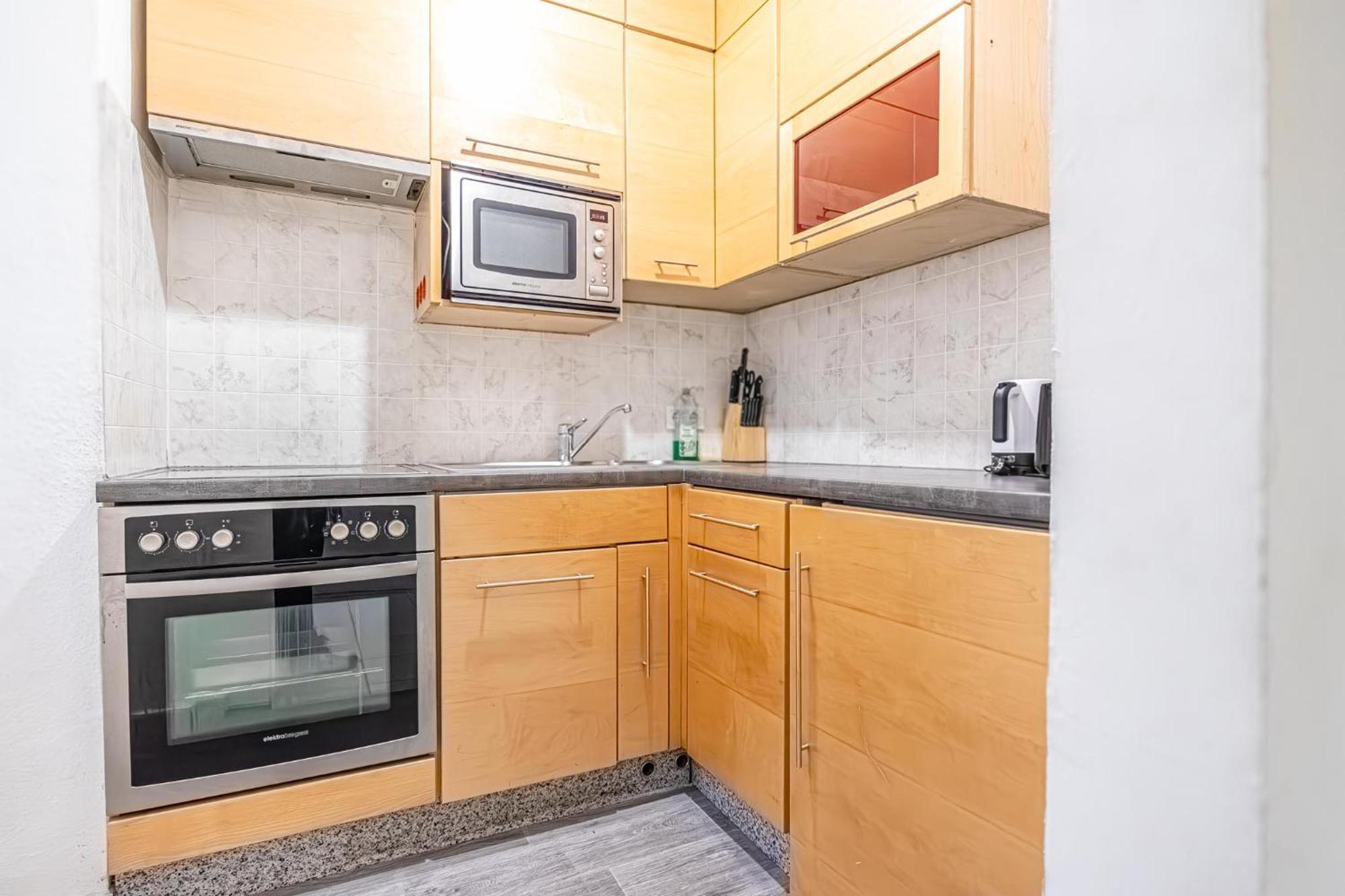 Cozy 1Br - Perfect For Long Stays Wina Bagian luar foto