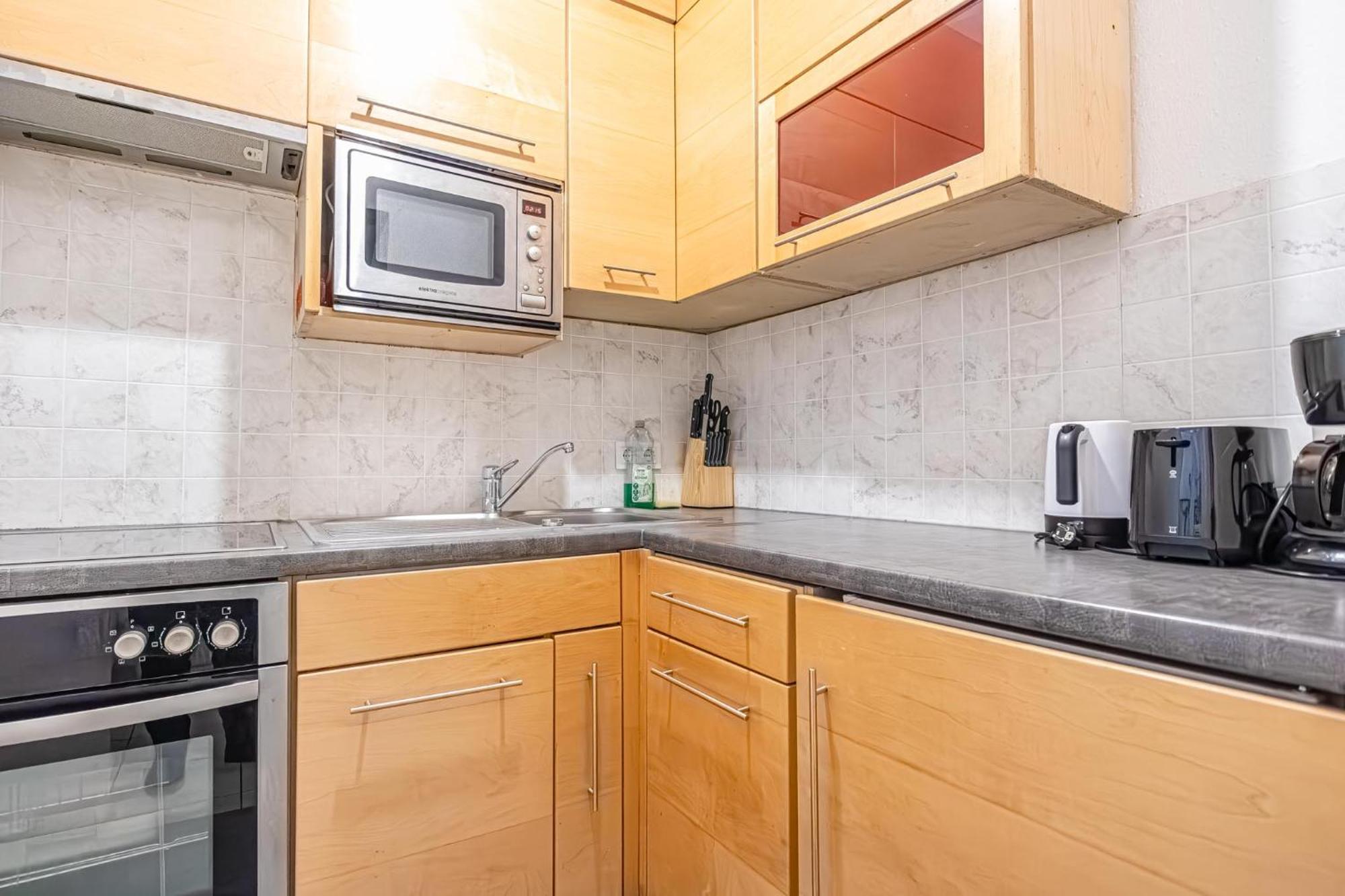 Cozy 1Br - Perfect For Long Stays Wina Bagian luar foto